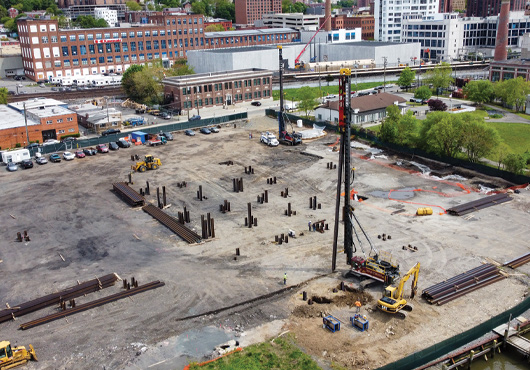 Siteworks Contracting Corp. drove 689 HP14x89 structural piles for 57 Alexander St. in Yonkers, NY. The 440-unit residential building is part of the redevelopment of the Hudson River waterfront area.