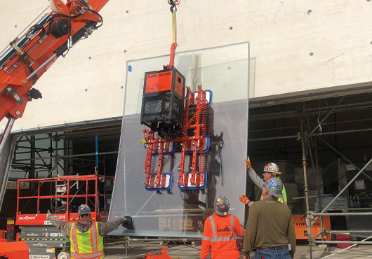 The extremely heavy-curved glass used on the John F. Kennedy Center for the Performing Arts addition posed installation challenges for the glazing contractor. Skyreach Equipment, Inc. consulted with the contractor, trained its workers and provided effective solutions.