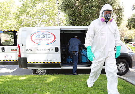 A Presto Emergency Repair employee prepares for a job.
